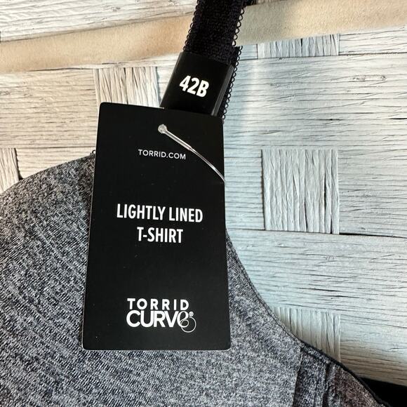 Torrid T-shirt, bra, adjustable straps, dark, gray & black Brazil plus size - Picture 4 of 7